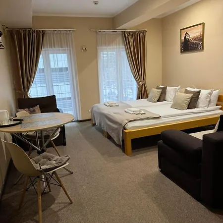 Avinos Ξενοδοχείο με διαμερίσματα *